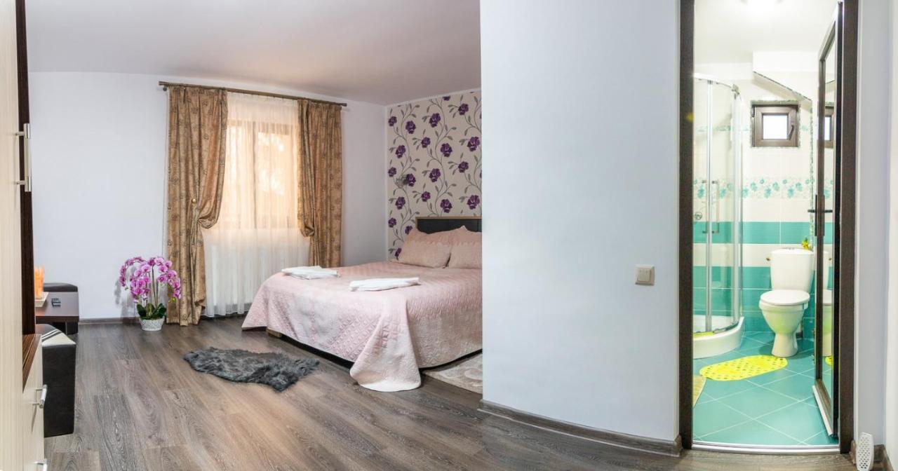 Casa Lazar Hotel Buşteni Exterior foto